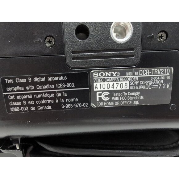 Sony DCR-TRV210 Handycam Hi8 NTSC Digital Camcorder Bundle Vintage 1999 - Picture 10 of 15